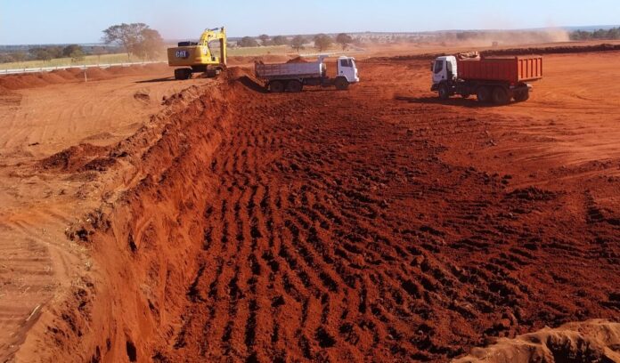 Para acompanhar boom econômico, Governo de MS dá início às Para acompanhar boom econômico, Governo de MS dá início às obras do aeródromo de Inocência