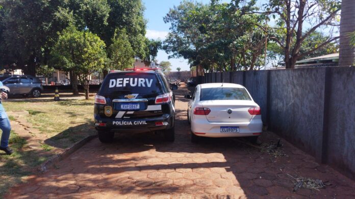 Polícia Civil prende em flagrante autor de roubo e recupera Polícia Civil prende em flagrante autor de roubo e recupera veículo subtraído