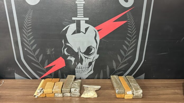 Polícia Civil prende motoentregador por tráfico de drogas em Campo Polícia Civil prende motoentregador por tráfico de drogas em Campo Grande