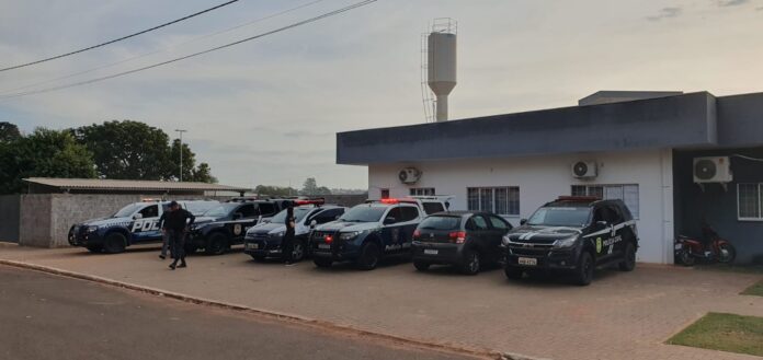 Polícias Civil e Militar realizam operação contra tráfico de drogas Polícias Civil e Militar realizam operação contra tráfico de drogas em Brasilândia