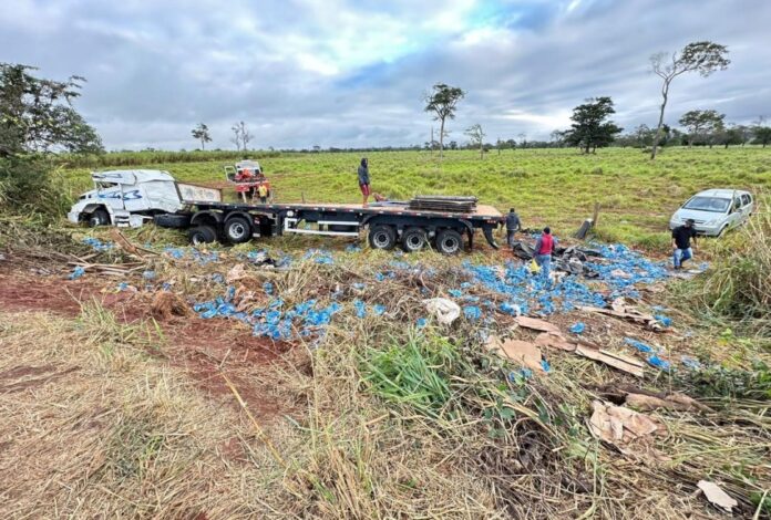A Polícia Civil indicia 10 pessoas por saque de carga A Polícia Civil indicia 10 pessoas por saque de carga de cerveja ocorrido no mês de maio em Batayporã