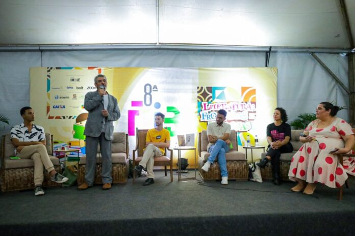 Feira Literária de Bonito destaca discussões sobre literatura de Mato Feira Literária de Bonito destaca discussões sobre literatura de Mato Grosso do Sul e Paraguai