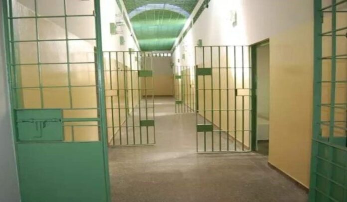 Governo de MS autoriza concurso público para contratar 70 agentes Governo de MS autoriza concurso público para contratar 70 agentes socioeducadores para Uneis