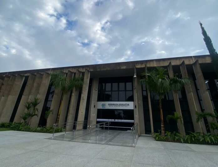 Novo Plano de Cargos e Carreiras da ALEMS moderniza estrutura Novo Plano de Cargos e Carreiras da ALEMS moderniza estrutura e garante avanços para servidores