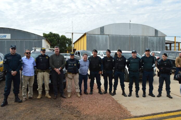 Polícia Militar recepciona Governador em Rio Verde e Coxim