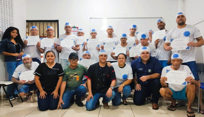 Presídio de Coxim recebe ação do projeto “Alimentação Segura, Qualificação Presídio de Coxim recebe ação do projeto “Alimentação Segura, Qualificação sem Barreiras”