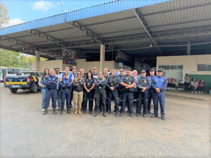 AGEMS reforça operação da ANTT contra o transporte clandestino no AGEMS reforça operação da ANTT contra o transporte clandestino no Distrito Federal