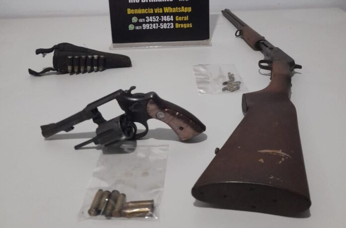 Ação conjunta entre as Polícias Civil e Rodoviária Federal prende Ação conjunta entre as Polícias Civil e Rodoviária Federal prende suspeito de homicídio momentos após o crime