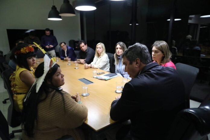 Diálogo e Construção: governo de MS e MPI debatem políticas Diálogo e Construção: governo de MS e MPI debatem políticas públicas em comunidades indígenas