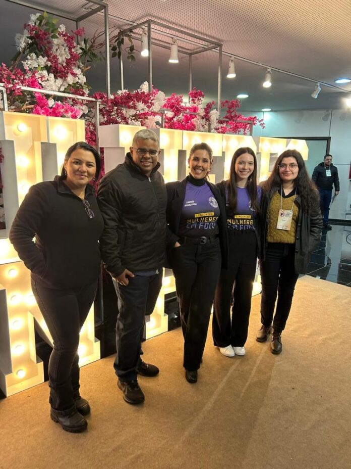 Estudante de psicologia se destaca em estágio na Delegacia de Estudante de psicologia se destaca em estágio na Delegacia de Atendimento à Mulher