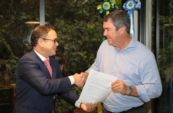 Governo de MS sanciona lei que trata de ações sobre Governo de MS sanciona lei que trata de ações sobre honorários dos advogados