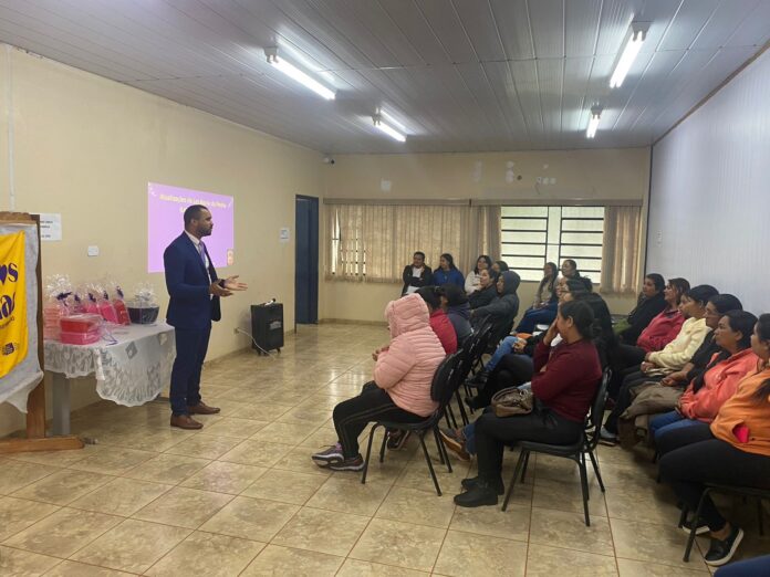 Operação Shamar – Polícia Civil realiza palestra sobre “Agosto Lilás” Operação Shamar – Polícia Civil realiza palestra sobre “Agosto Lilás” no CRAS de Paranhos