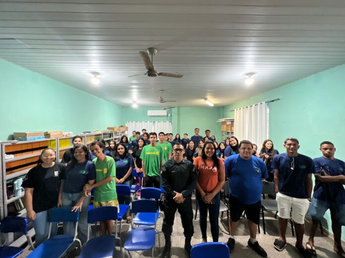 PMMS em Ladário Promove Palestra Educativa sobre Violência Doméstica na PMMS em Ladário Promove Palestra Educativa sobre Violência Doméstica na Escola Leme do Prado