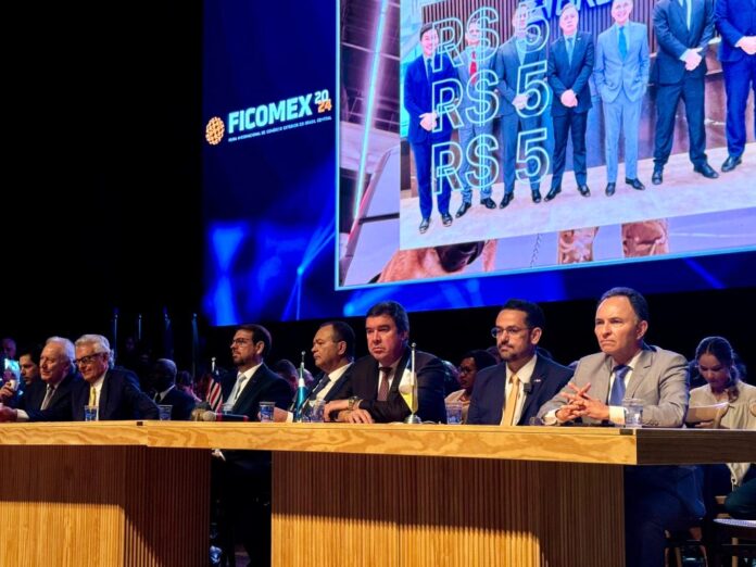 Para desenvolvimento e integração, Governo de MS fomenta comércio exterior Para desenvolvimento e integração, Governo de MS fomenta comércio exterior em feira internacional