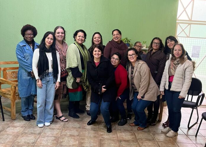 Polícia Civil participa de roda de conversa formativa com a equipe técnica do CEAMCA em Campo Grande