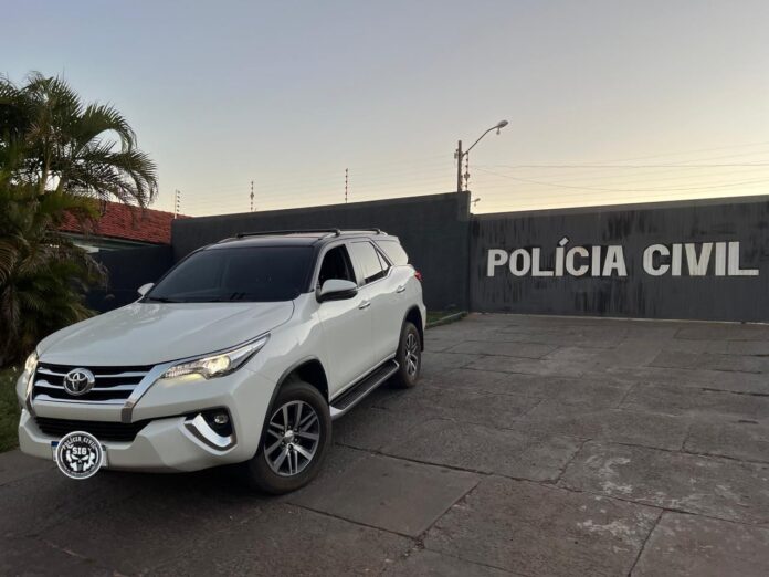 Polícia Civil recupera camioneta furtada e prende mulher por receptação em Mundo Novo