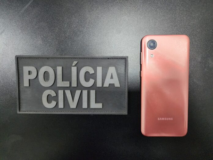 Polícia Civil recupera celular furtado de supermercado e identifica os Polícia Civil recupera celular furtado de supermercado e identifica os autores em Santa Rita do Pardo
