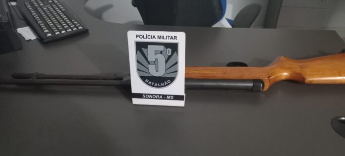 Polícia Militar prende jovem por posse irregular de arma de fogo em Sonora