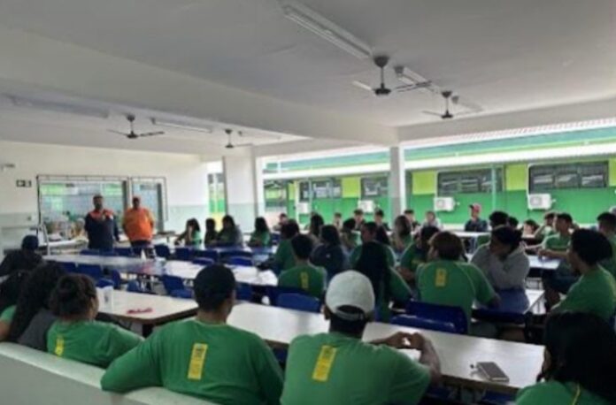 Programa Defesa Civil nas Escolas prepara as próximas gerações para Programa Defesa Civil nas Escolas prepara as próximas gerações para situações de emergência