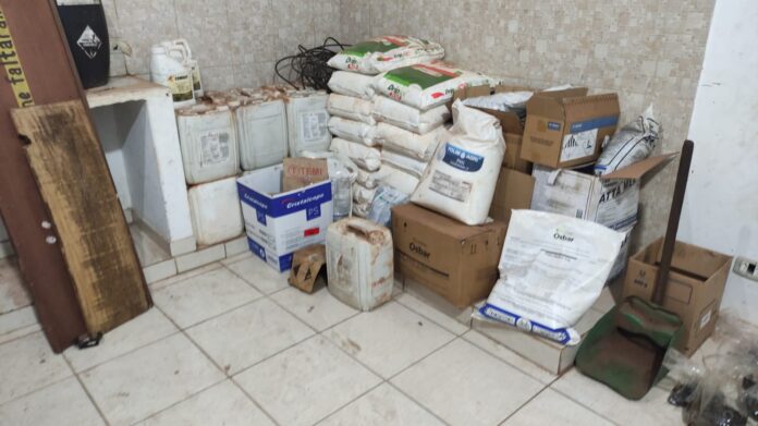 Receptador de produtos furtados em Corumbá é preso pela Polícia Receptador de produtos furtados em Corumbá é preso pela Polícia Civil em posse de defensivos agrícolas