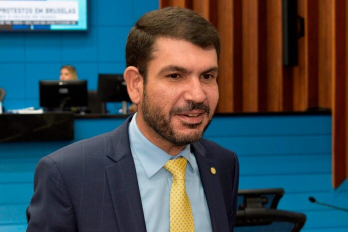 fd78197f-51ae-4e0e-9b02-a28d22998028