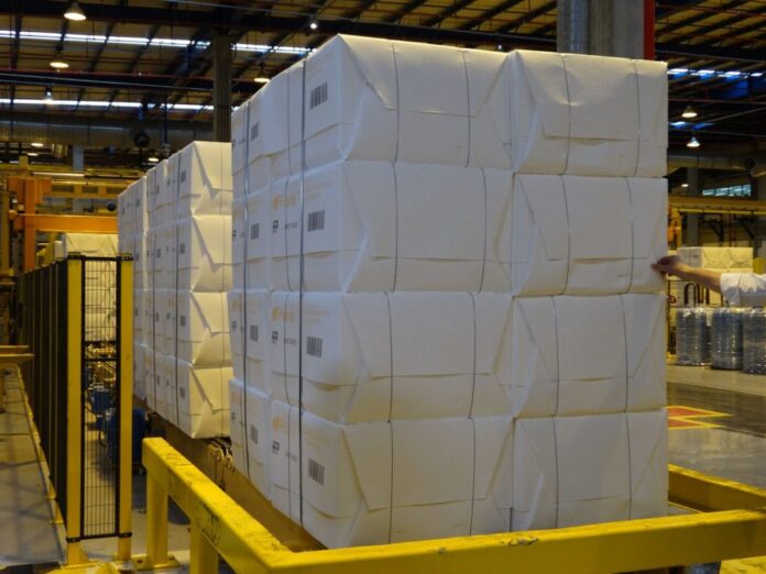 Commodities garantem superávit de US$ 5 bilhões na balança comercial Commodities garantem superávit de US$ 5 bilhões na balança comercial do Estado