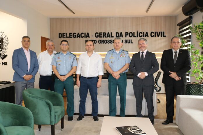 Delegado-Geral da Polícia Civil se reúne com o Comandante-Geral da Delegado-Geral da Polícia Civil se reúne com o Comandante-Geral da Polícia Militar, para tratar da segurança nas eleições de 2024