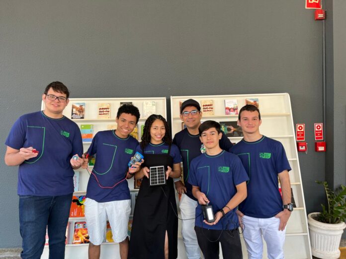 Escola da Rede Estadual é semifinalista da 13ª edição do Escola da Rede Estadual é semifinalista da 13ª edição do Samsung Solve For Tomorrow