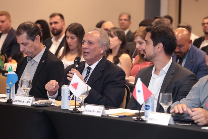 MS participa do 80° Encontro Nacional dos Detrans e debate MS participa do 80° Encontro Nacional dos Detrans e debate digitalização e inserção da IA nos serviços