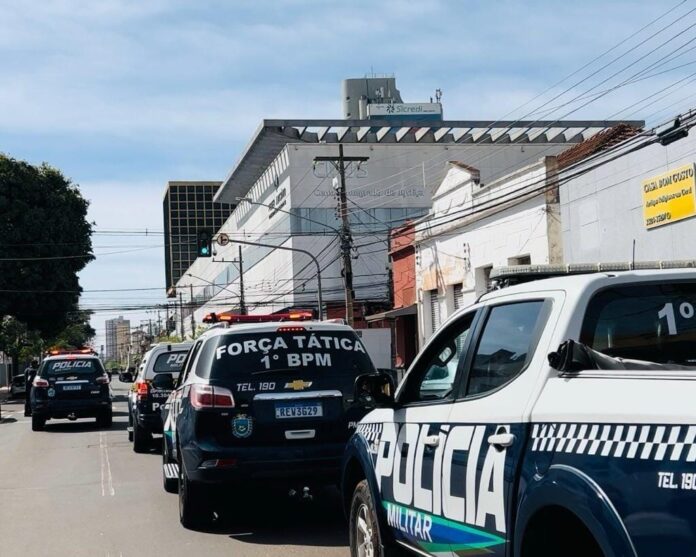 Polícia Militar Prende Ladrões e Recupera Veículos em Campo Grande Polícia Militar Prende Ladrões e Recupera Veículos em Campo Grande