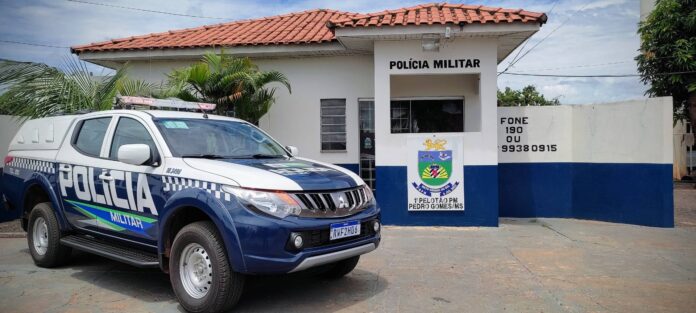 Polícia Militar prende homem por descumprimento de medida protetiva em Polícia Militar prende homem por descumprimento de medida protetiva em Pedro Gomes