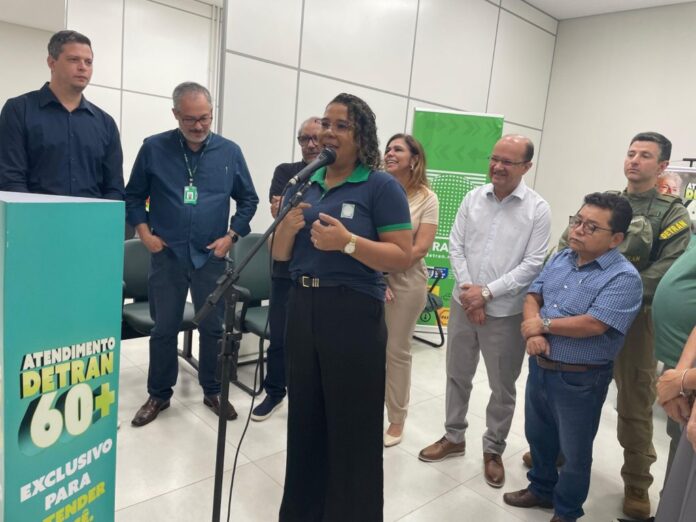 Aposentado estreia e comemora atendimento especial no ‘Guichê 60+’ do Aposentado estreia e comemora atendimento especial no ‘Guichê 60+’ do Detran/MS: ‘ideia sensacional’
