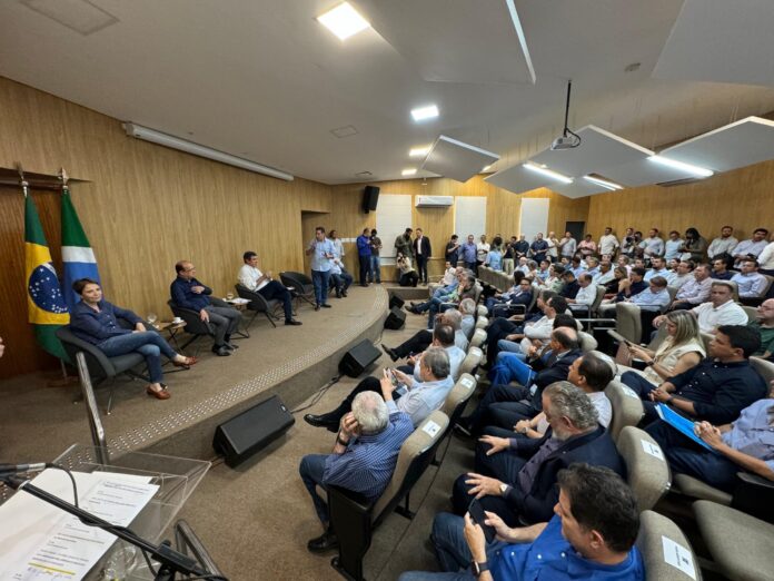 Em reunião com prefeitos, Gerson reforça importância de parcerias e gestão municipalista