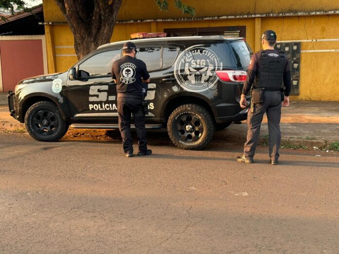 Polícia Civil em apoio a PCMT cumpre mandado de prisão Polícia Civil em apoio a PCMT cumpre mandado de prisão à condenado por crime de tráfico de drogas