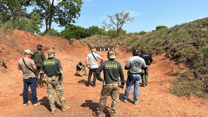 Polícia Civil ministra curso de habilitação em fuzil para agentes Polícia Civil ministra curso de habilitação em fuzil para agentes de unidades operacionais