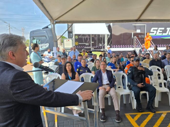 Carreta da Saúde inicia atendimentos de policiais e bombeiros de Dourados e região