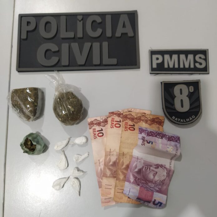 EM AÇÃO CONJUNTA, POLÍCIAS CIVIL E MILITAR, PRENDEM JOVEM E EM AÇÃO CONJUNTA, POLÍCIAS CIVIL E MILITAR, PRENDEM JOVEM E APREENDE DOIS ADOLESCENTES POR TRÁFICO DE DROGAS EM TAQUARUSSU