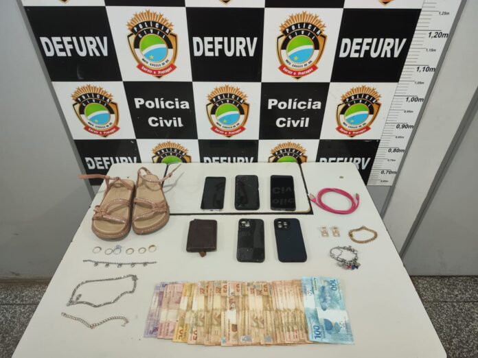 Em Campo Grande, Polícia Civil prende homem que roubou caminhonete Em Campo Grande, Polícia Civil prende homem que roubou caminhonete e manteve as vítimas em cativeiro