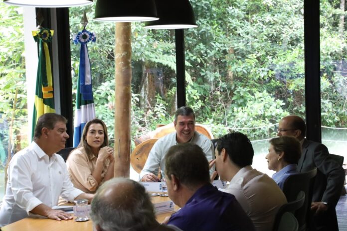 Governo de MS reúne bancada federal para definir distribuição de Governo de MS reúne bancada federal para definir distribuição de emendas e projetos prioritários para 2025