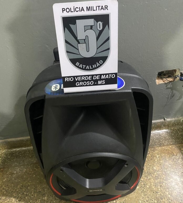 Polícia Militar apreende som em Rio Verde Polícia Militar apreende som em Rio Verde