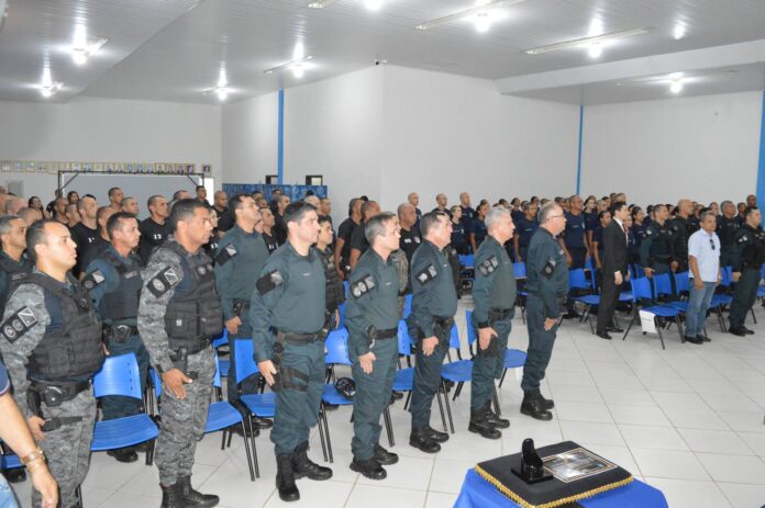 Polícia Militar realiza aula inaugural do X Curso de Aperfeiçoamento Polícia Militar realiza aula inaugural do X Curso de Aperfeiçoamento em Força Tática em Coxim