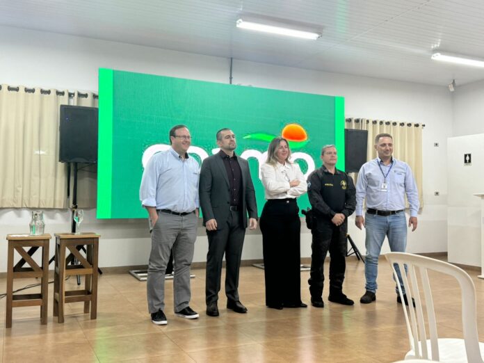 Policiais civis palestram sobre segurança no campo, em Dourados Policiais civis palestram sobre segurança no campo, em Dourados