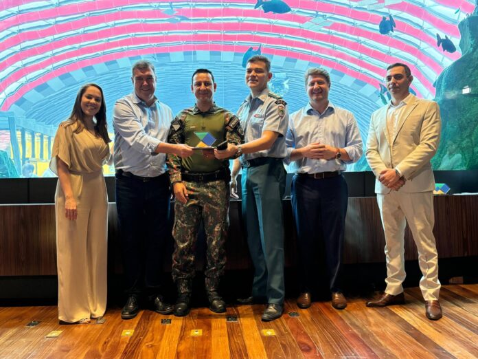 Subcomandante do 1º BPMA é premiado no XIX Prêmio Sul-Mato-Grossense Subcomandante do 1º BPMA é premiado no XIX Prêmio Sul-Mato-Grossense de Inovação na Gestão Pública