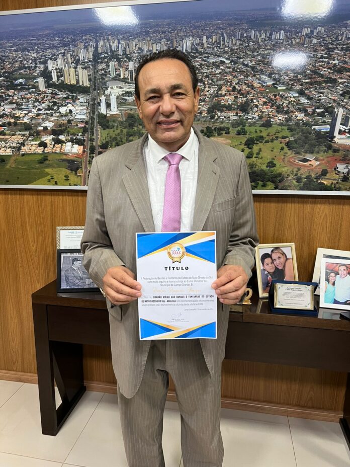 Vereador Carlão recebe o Título de Cidadão: Amigo das Bandas Vereador Carlão recebe o Título de Cidadão: Amigo das Bandas e Fanfarras do Estado