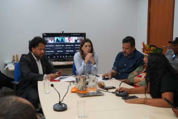 ‘Somos todos cidadão sul-mato-grossenses’, frisa secretária após Governo de MS ‘Somos todos cidadão sul-mato-grossenses’, frisa secretária após Governo de MS solucionar crise de água em Dourados