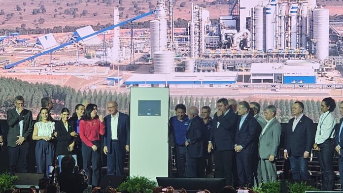 016aaeec-b734-4869-901d-e81025dbceae