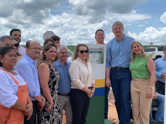 Governo de MS reforça infraestrutura e educação em Sonora com Governo de MS reforça infraestrutura e educação em Sonora com mais de R$ 20 milhões em investimentos