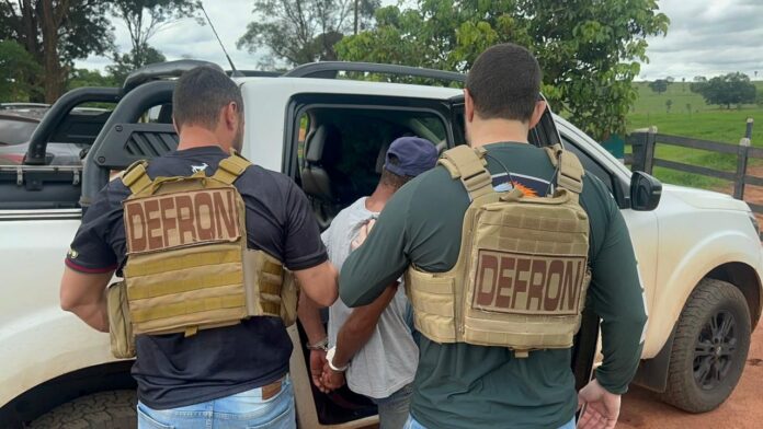 Polícia Civil cumpre mandado de prisão na zona rural do Polícia Civil cumpre mandado de prisão na zona rural do município de Ivinhema