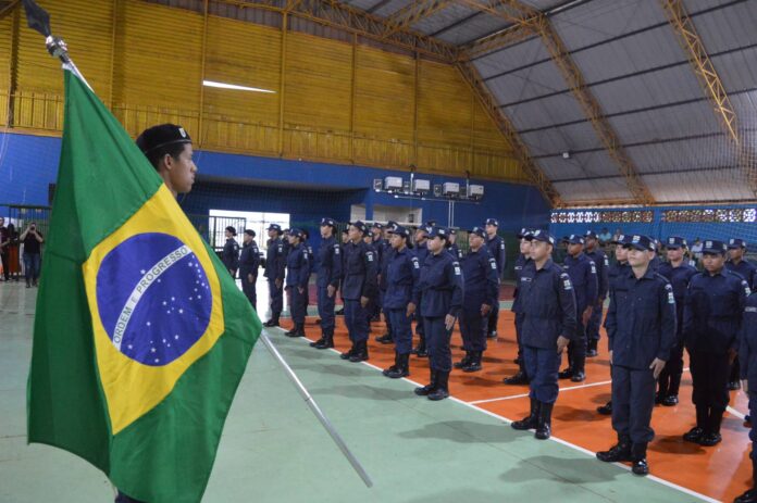 Polícia Militar Realiza Formatura do Patrulha Mirim com Emoção e Polícia Militar Realiza Formatura do Patrulha Mirim com Emoção e Reconhecimento em Sonora