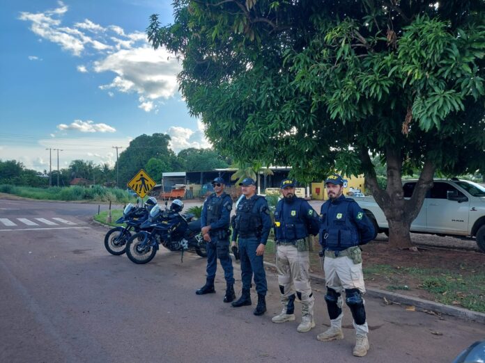 Polícia Militar e PRF realizam Operação Rodovida em Coxim Polícia Militar e PRF realizam Operação Rodovida em Coxim